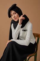 Tesettür giyim KREM ETEĞİ PİLE GÖRÜNÜMLÜ İKİ RENK TRİKO ELBİSE 41035 