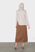 Tesettür giyim BEJ ETEĞİ PİLE GÖRÜNÜMLÜ İKİ RENK TRİKO ELBİSE 41035 