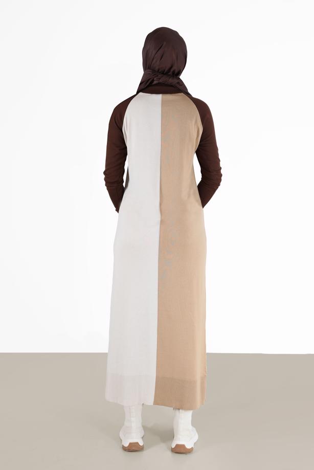 Tesettür giyim KAHVE ALVİNA ÜÇ RENKLİ TRİKO ELBİSE T 42084 - TRENDTESETTÜR