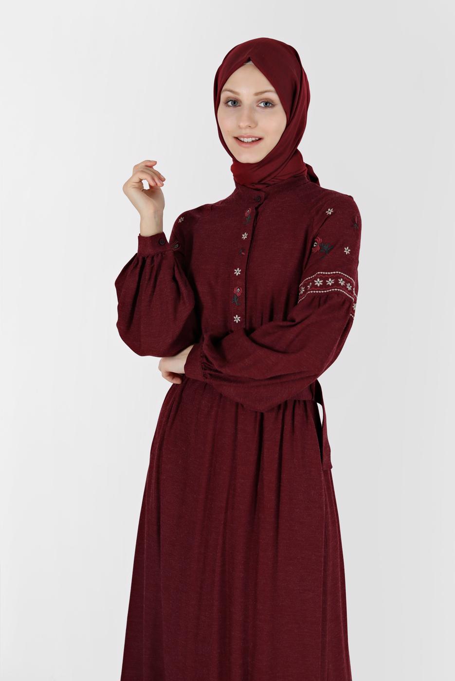 Tesettür giyim BORDO ALVİNA NAKIŞ DETAYLI ELBİSE T 42387