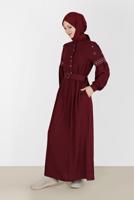 Tesettür giyim BORDO ALVİNA NAKIŞ DETAYLI ELBİSE T 42387