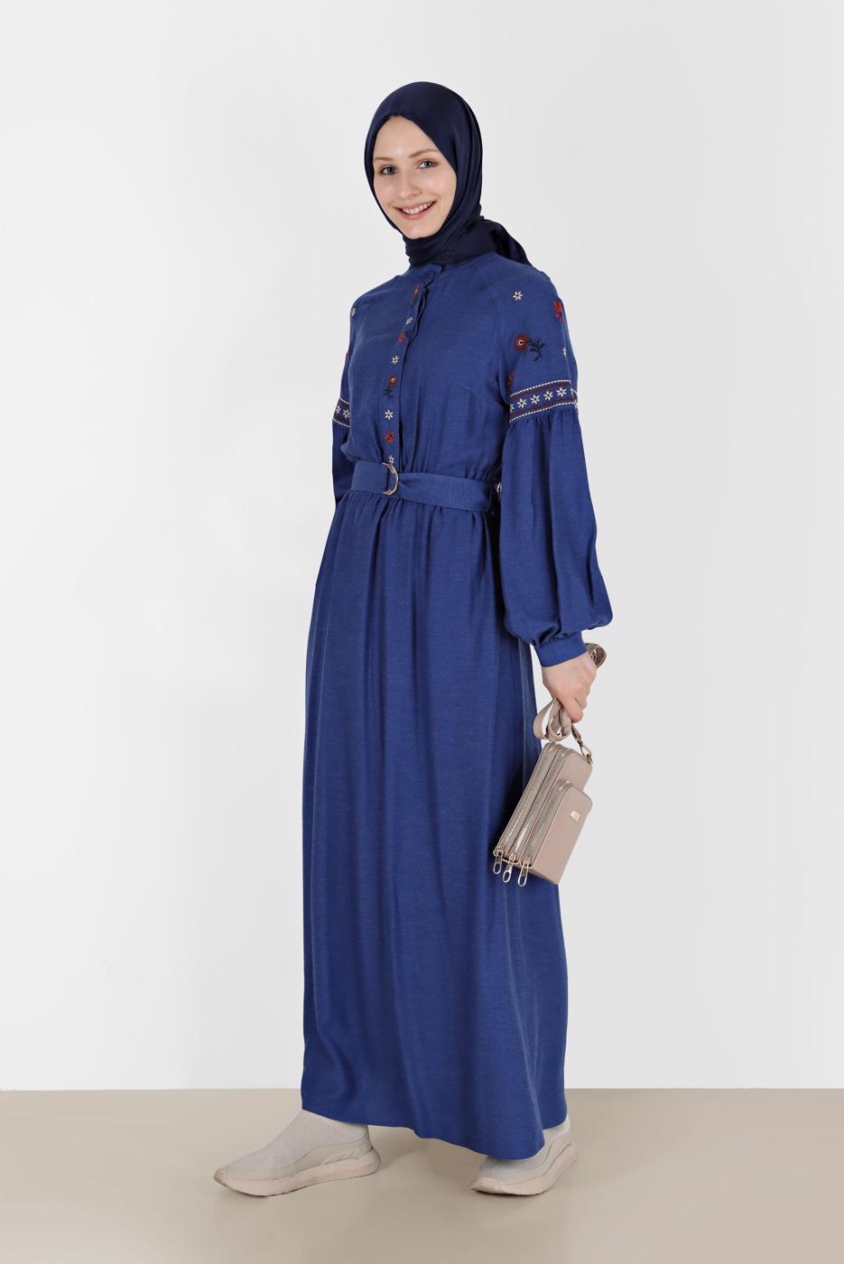 Tesettür giyim LACİVERT ALVİNA NAKIŞ DETAYLI ELBİSE T 42387