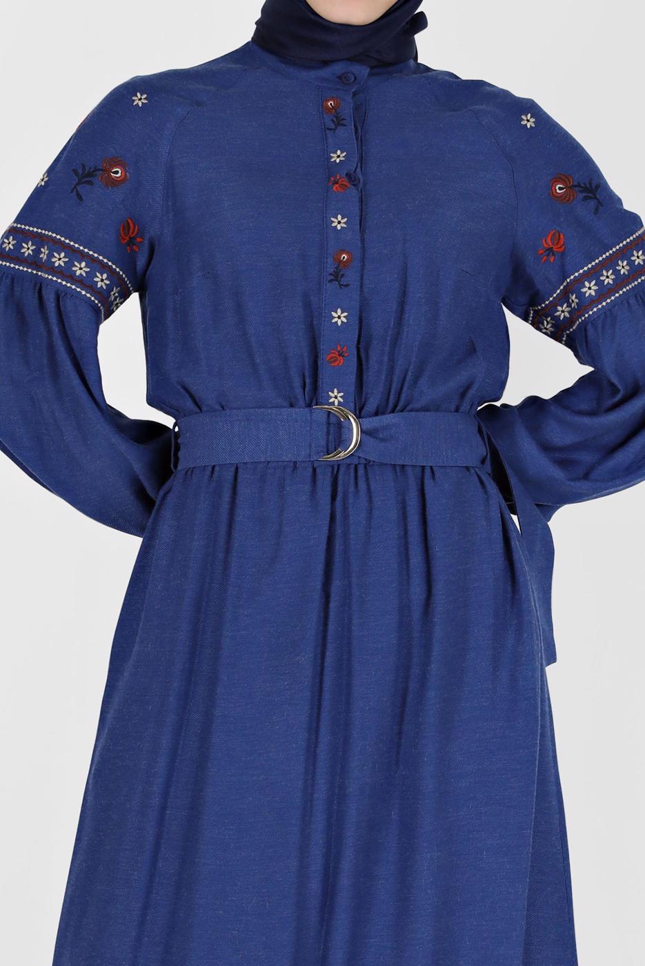 Tesettür giyim LACİVERT ALVİNA NAKIŞ DETAYLI ELBİSE T 42387