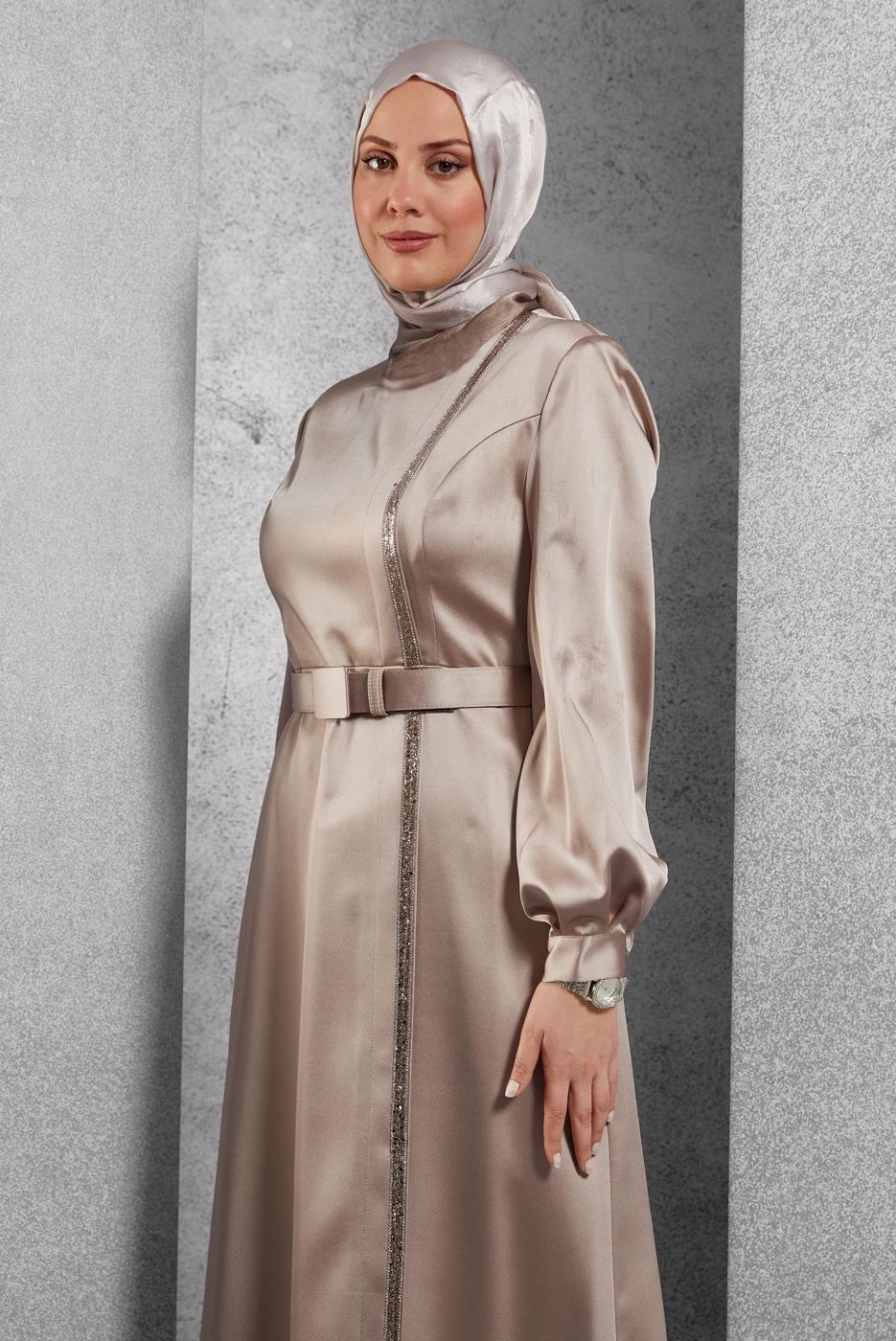 Tesettür giyim BEJ ALVİNA SATEN ELBİSE T 42417
