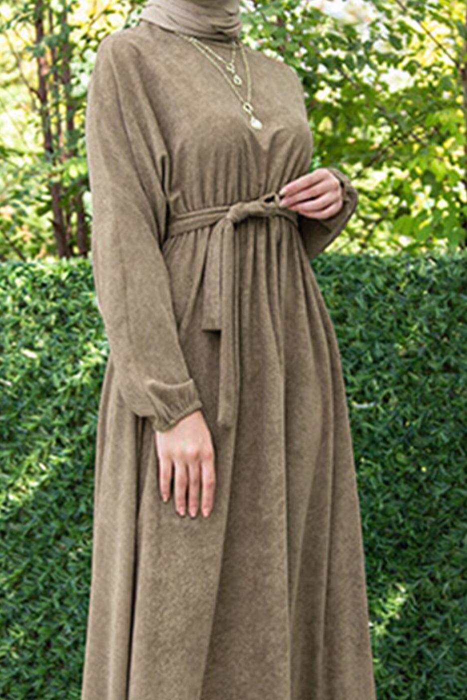 Tesettür giyim VİZON BELİ BÜZGÜLÜ MANŞETLERİ LASTİKLİ ELBİSE T 6066