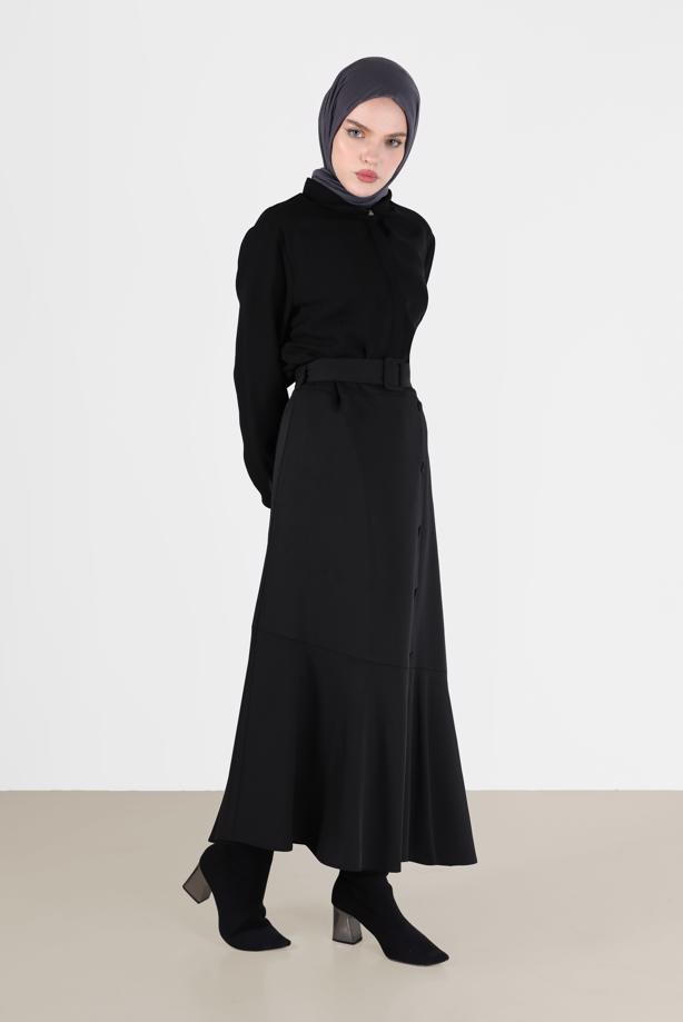 Tesettür giyim SİYAH ASİMETRİK KESİM VOLANLI KEMERLİ ETEK 60002 - TRENDTESETTÜR