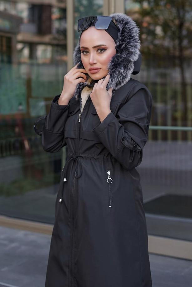 Hijab-Kleidung  BELİ BÜZGÜLÜ KAPÜŞONLU KABAN 77501  - TRENDTESETTÜR