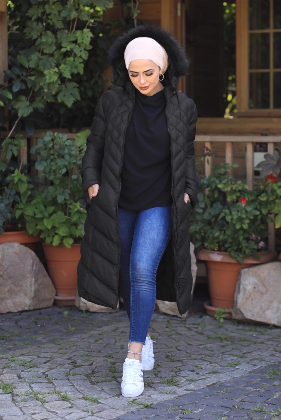 Tesettür giyim SİYAH KAPÜŞONLU ŞİŞME KABAN T 0041	