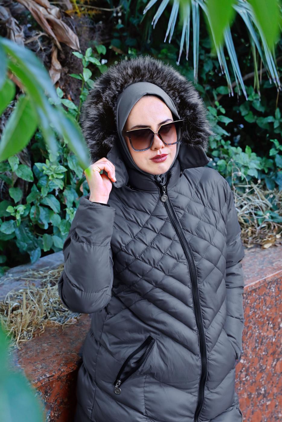 Tesettür giyim GRİ KAPÜŞONLU ŞİŞME KABAN T 0041	