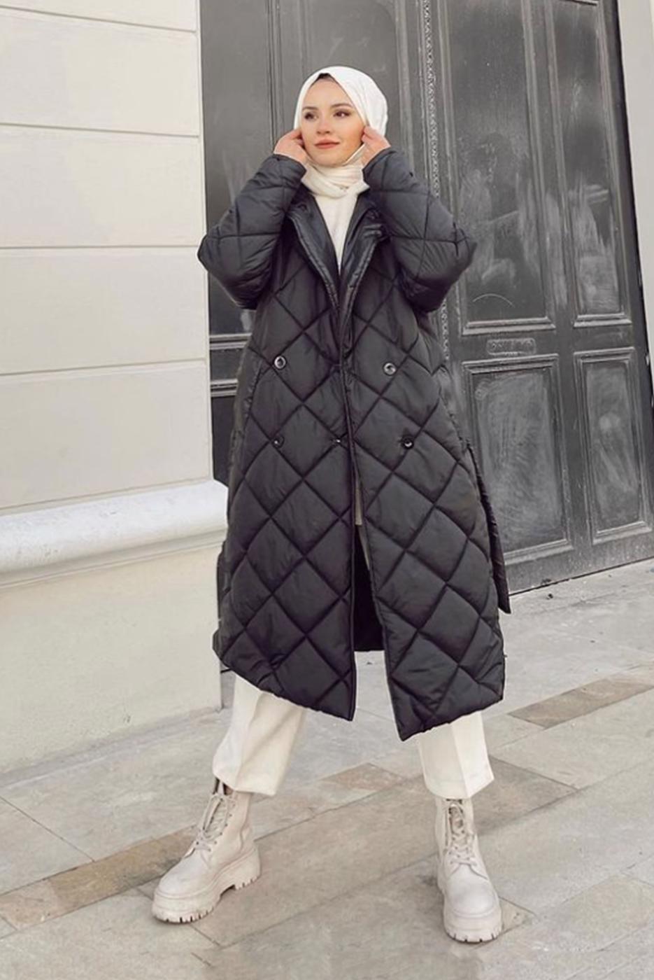 Tesettür giyim SİYAH BELİ BAĞLAMALI KAPİTONE ŞİŞME KABAN 1115 