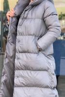 Tesettür giyim GRİ KAPÜŞONLU ÇITÇITLI ŞİŞME KABAN 6555 