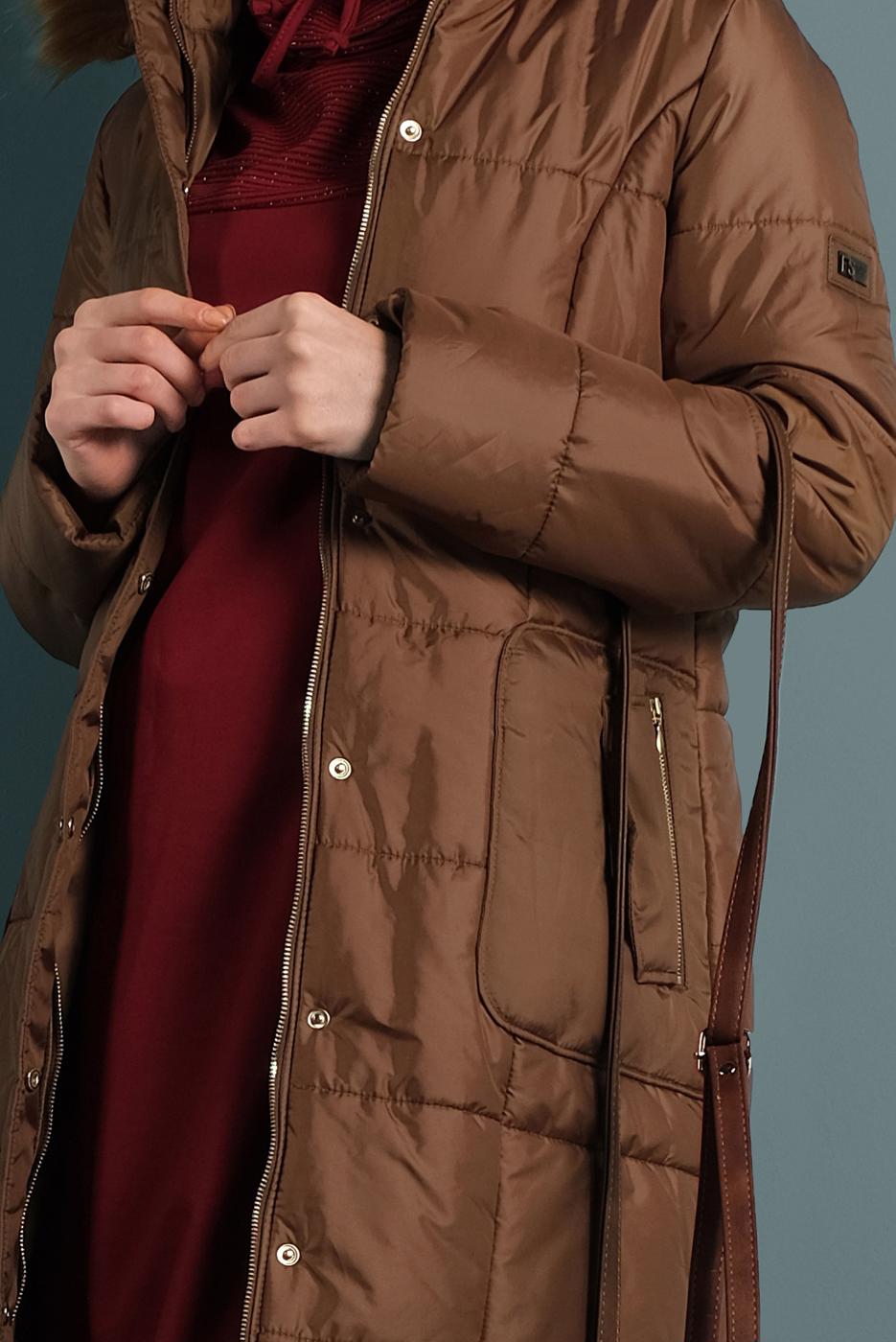 Tesettür giyim TABA KÜRK DETAYLI CEPLİ ŞİŞME KABAN 90055 