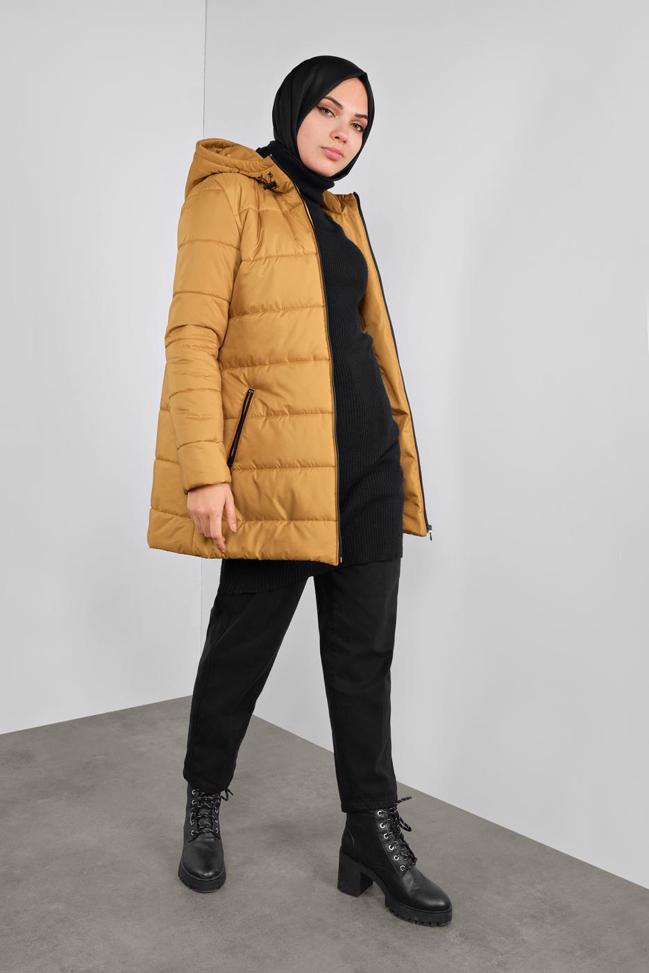 Tesettür giyim TURUNCU CEPLİ KAPÜŞONLU ŞİŞME KABAN 90134 