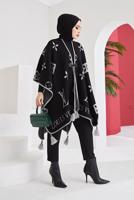 Tesettür giyim SİYAH PÜSKÜL DETAYLI YAZI BASKILI DESENLİ PANÇO 20002 