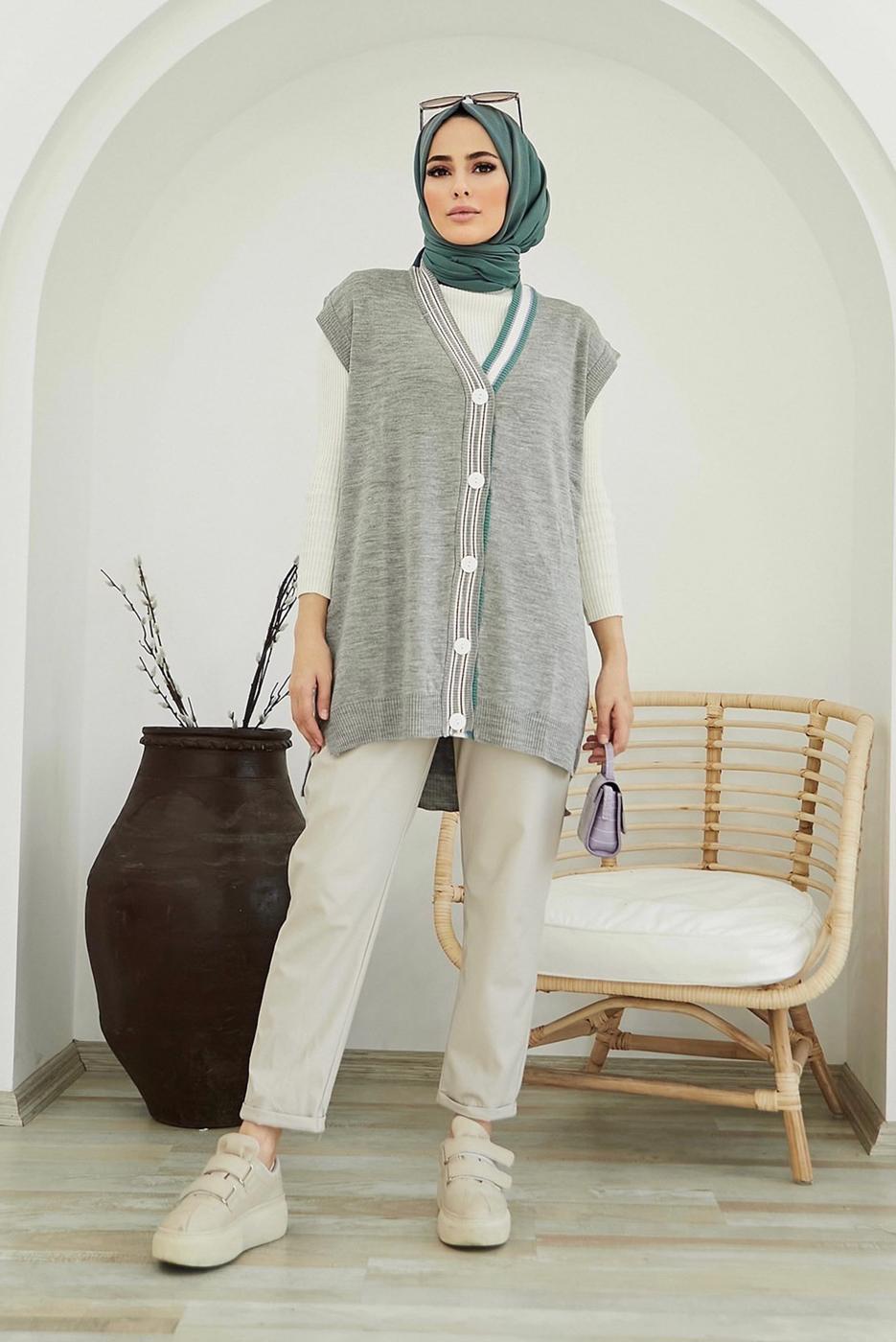 Hijab clothing GREY COLORED BUTTONED SWEATER 4220 