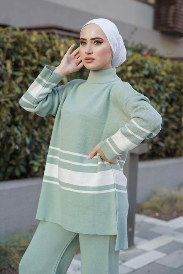 Vêtements hijab COSTUME PANTALON EN MAILLE 2 PIÈCES À RAYURES 27501 - TRENDTESETTÜR