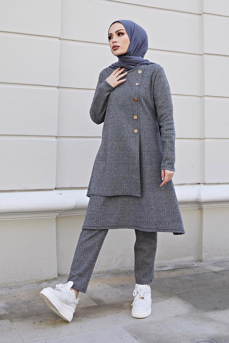 Vêtements hijab GRIS COSTUME PANTALON 2 PIÈCES COUPE ASYMÉTRIQUE DÉTAIL BOUTONS 30000