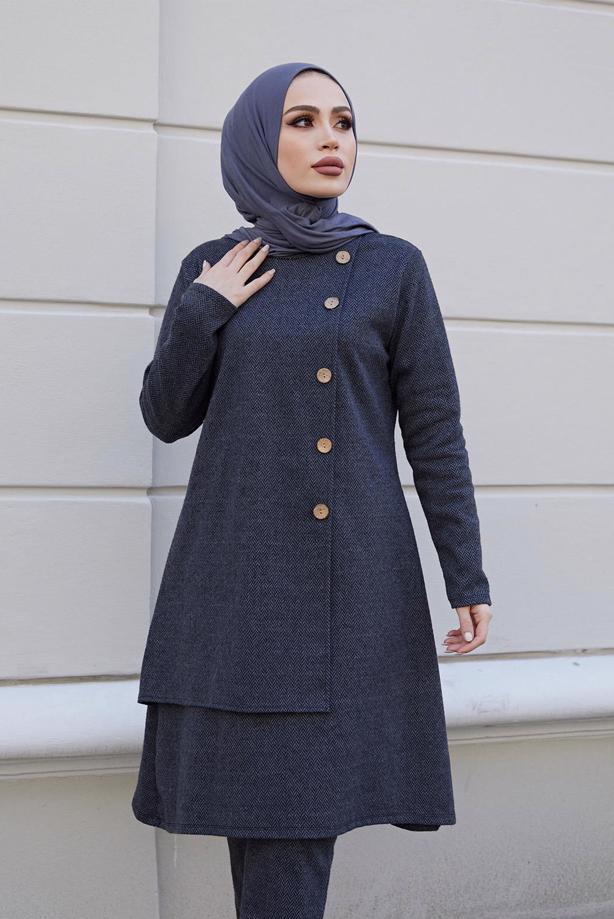 Hijab-Kleidung  DÜĞME DETAYLI ASİMETRİK KESİM İKİLİ PANT. TAKIM 30000  - TRENDTESETTÜR