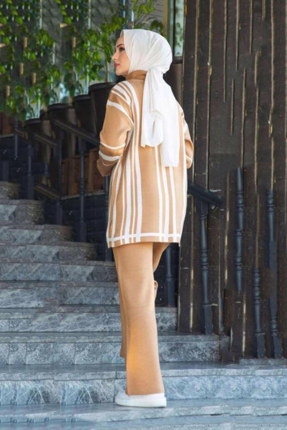 Hijab clothing BROWN STRIPE DETAIL TURTLENECK 2-PIECE KNITWEAR PANTS SUIT 47501