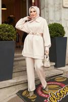 Tesettür giyim BEJ BELİ ZİNCİR DETAYLI YARASA KOL İKİLİ PANT. TAKIM 50001 
