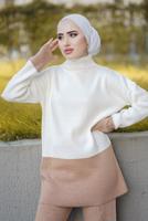 Vêtements hijab CRÈME COSTUME PANTALON EN MAILLE 2 PIÈCES 2 COULEURS 57501