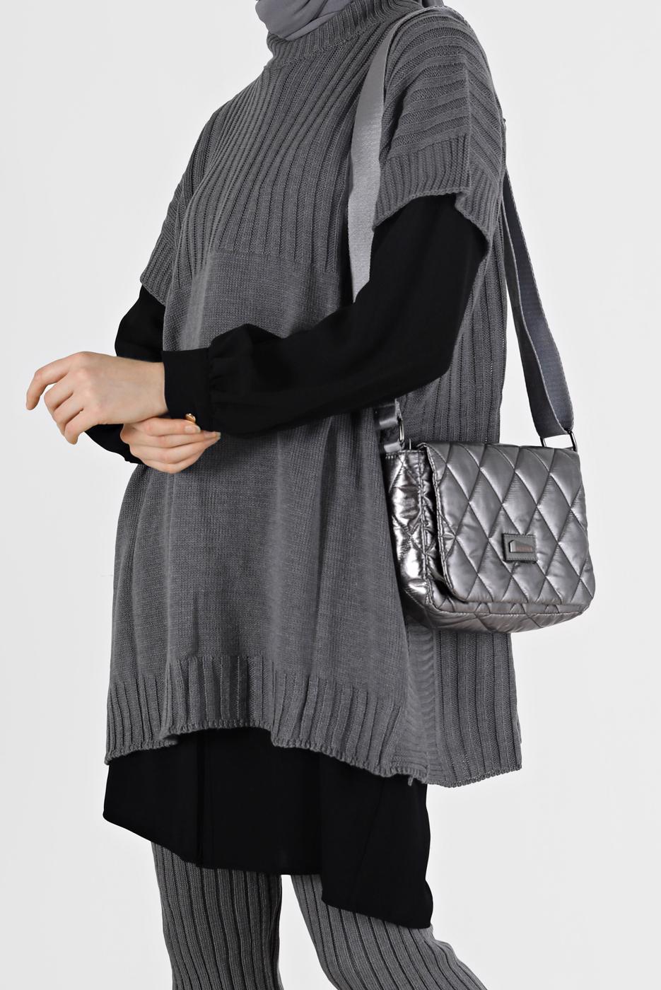 Vêtements hijab GRIS COSTUME EN MAILLE À MOTIF AUTONOME 00051