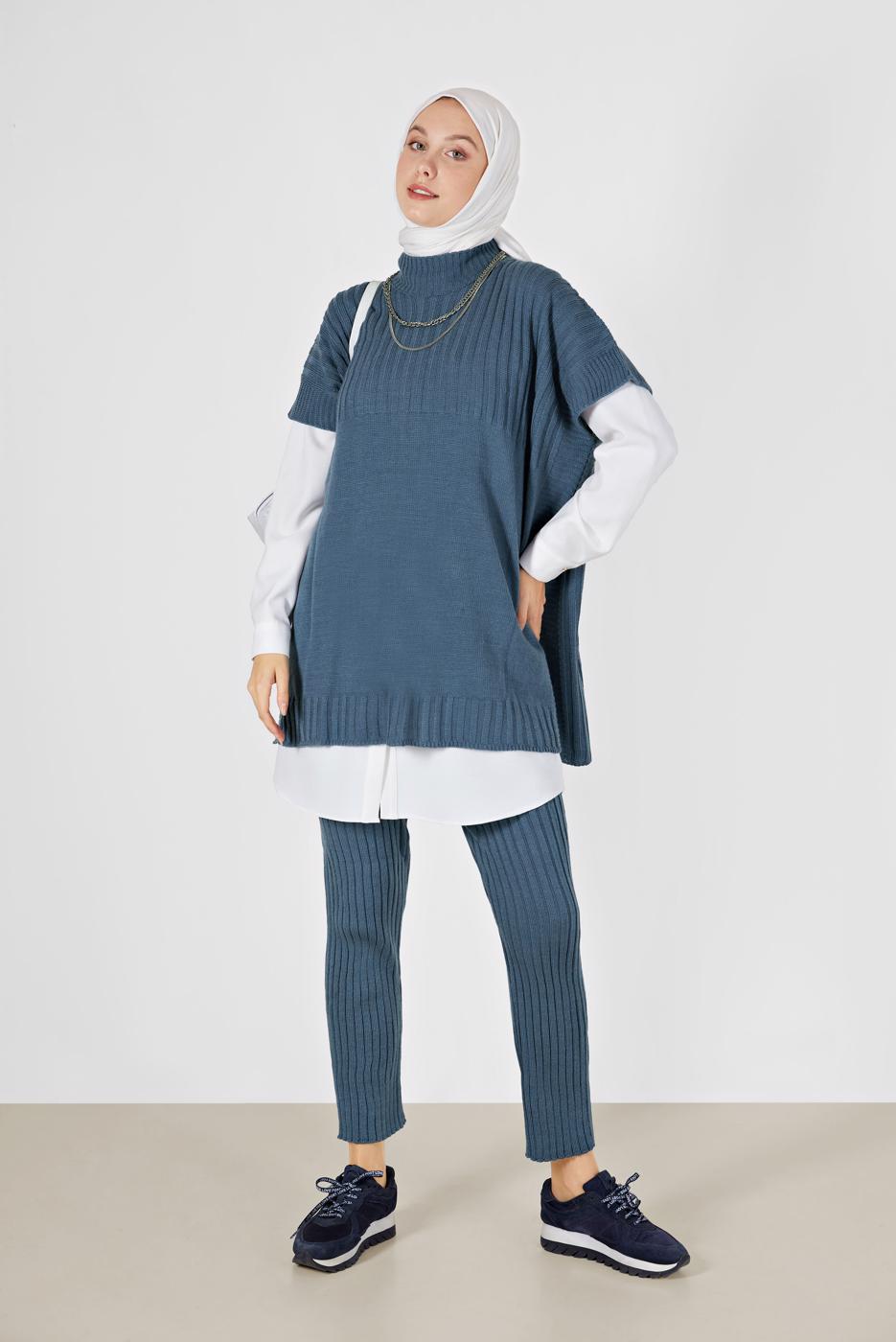 Hijab clothing NAVY BLUE PATTERN DETAIL KNITWEAR SUIT 00051 