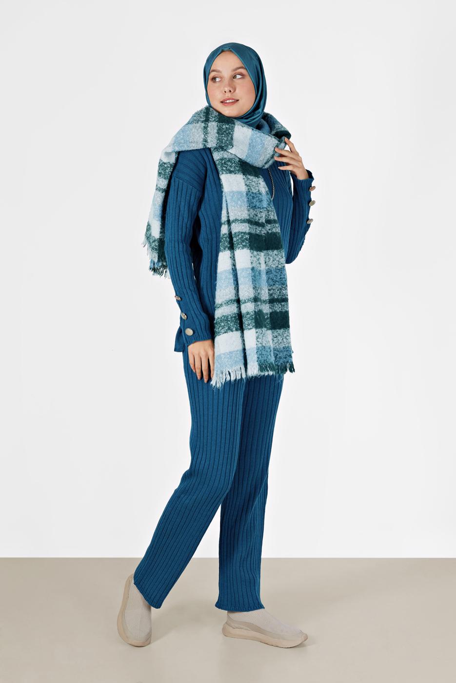 Vêtements hijab BLEU MARINE COSTUME EN MAILLE À RAYURES À BOUTONS 00061