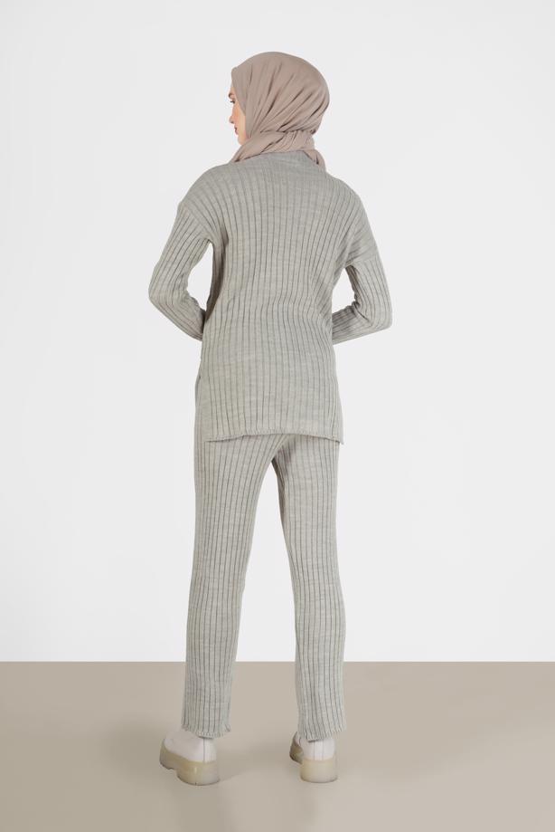 Vêtements hijab BEIGE COSTUME EN MAILLE À RAYURES À BOUTONS 00061 - TRENDTESETTÜR