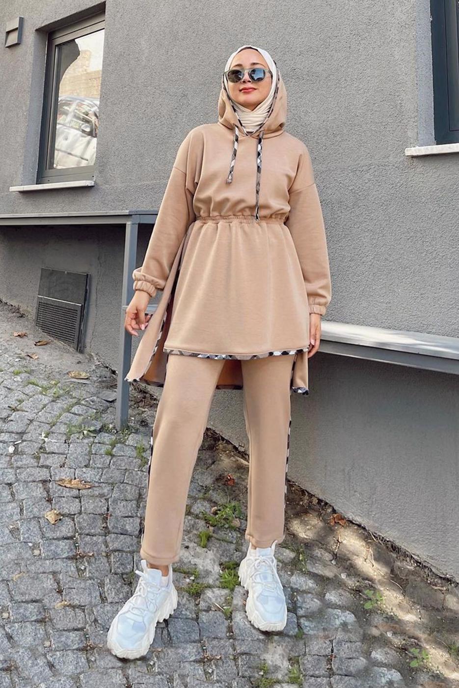 Tesettür giyim KAHVE BELİ BÜZGÜLÜ KAPÜŞONLU İKİLİ PANT. TAKIM 145 