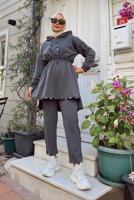 Tesettür giyim GRİ BELİ BÜZGÜLÜ KAPÜŞONLU İKİLİ PANT. TAKIM 145 