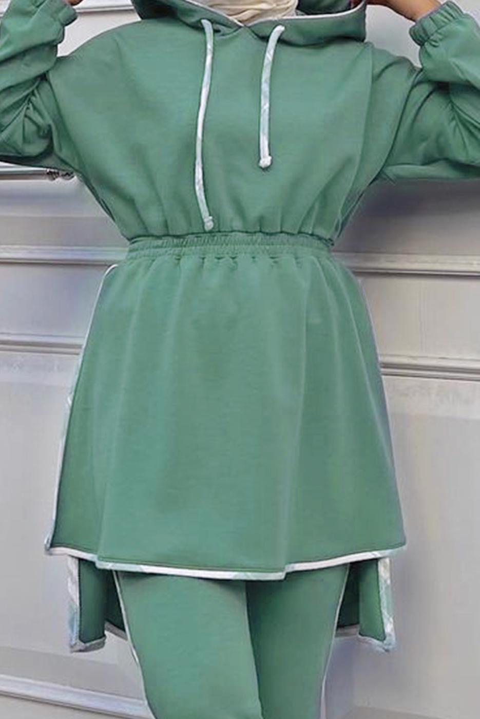 Tesettür giyim YEŞİL BELİ BÜZGÜLÜ KAPÜŞONLU İKİLİ PANT. TAKIM 145 