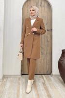 Tesettür giyim KAHVE KRUVAZE YAKA DÜĞMELİ İKİLİ PANT. TAKIM 0420	