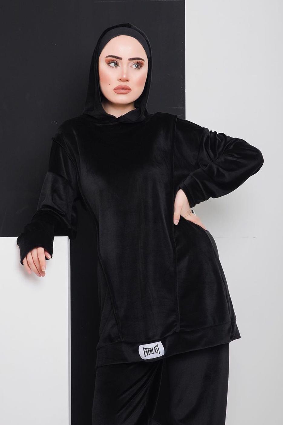 Tesettür giyim SİYAH YAZI DETAYLI KAPÜŞONLU KADİFE İKİLİ PANT. TAKIM 0596 