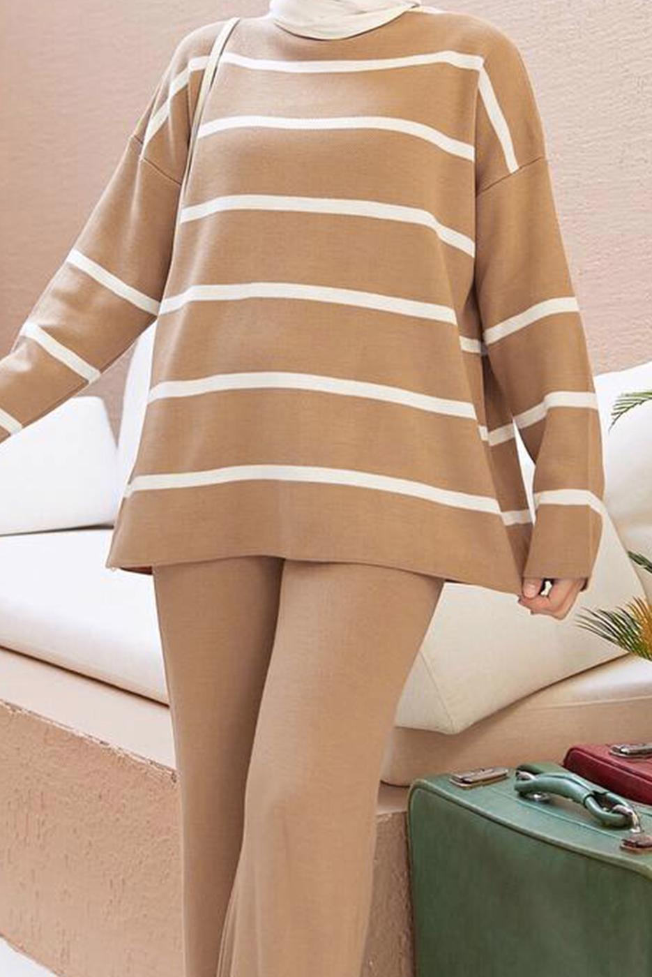 Vêtements hijab BRUN COSTUME PANTALON EN MAILLE 2 PIÈCES À RAYURES 1204