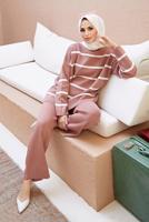 Vêtements hijab ROSE COSTUME PANTALON EN MAILLE 2 PIÈCES À RAYURES 1204