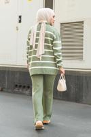 Vêtements hijab VERT COSTUME PANTALON EN MAILLE 2 PIÈCES À RAYURES 1204