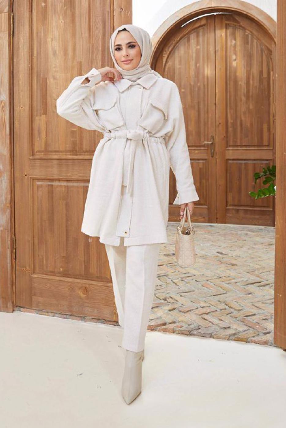 Tesettür giyim EKRU BELİ BÜZGÜLÜ CEP DETAYLI PANTOLONLU TAKIM 1420 