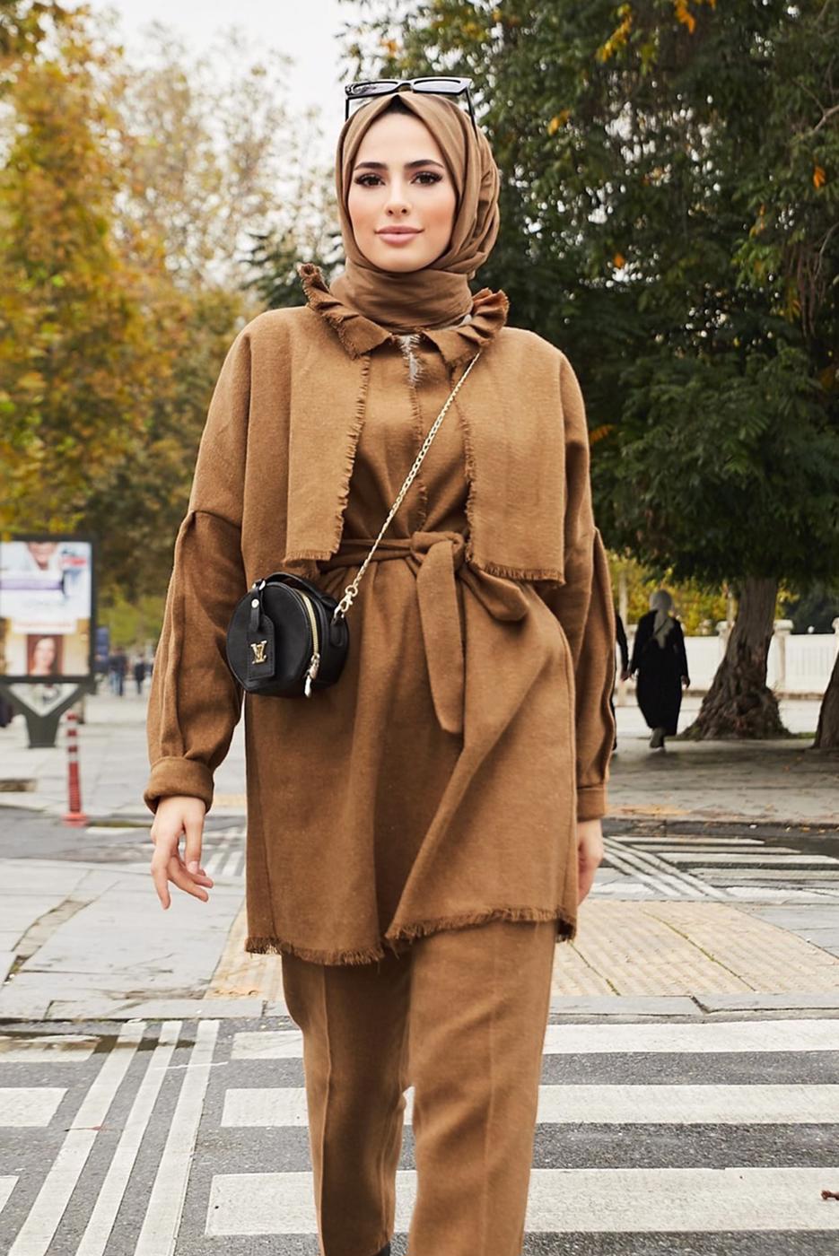 Tesettür giyim KAHVE YAKA DETAYLI KUŞAKLI İKİLİ PANT. TAKIM 7030 