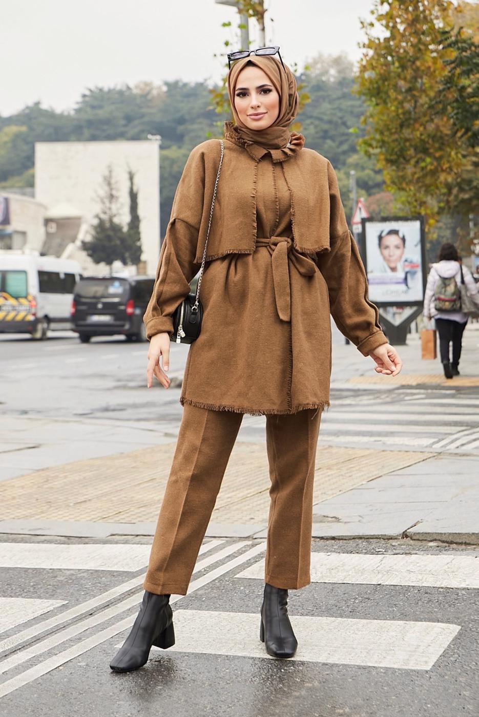 Tesettür giyim KAHVE YAKA DETAYLI KUŞAKLI İKİLİ PANT. TAKIM 7030 
