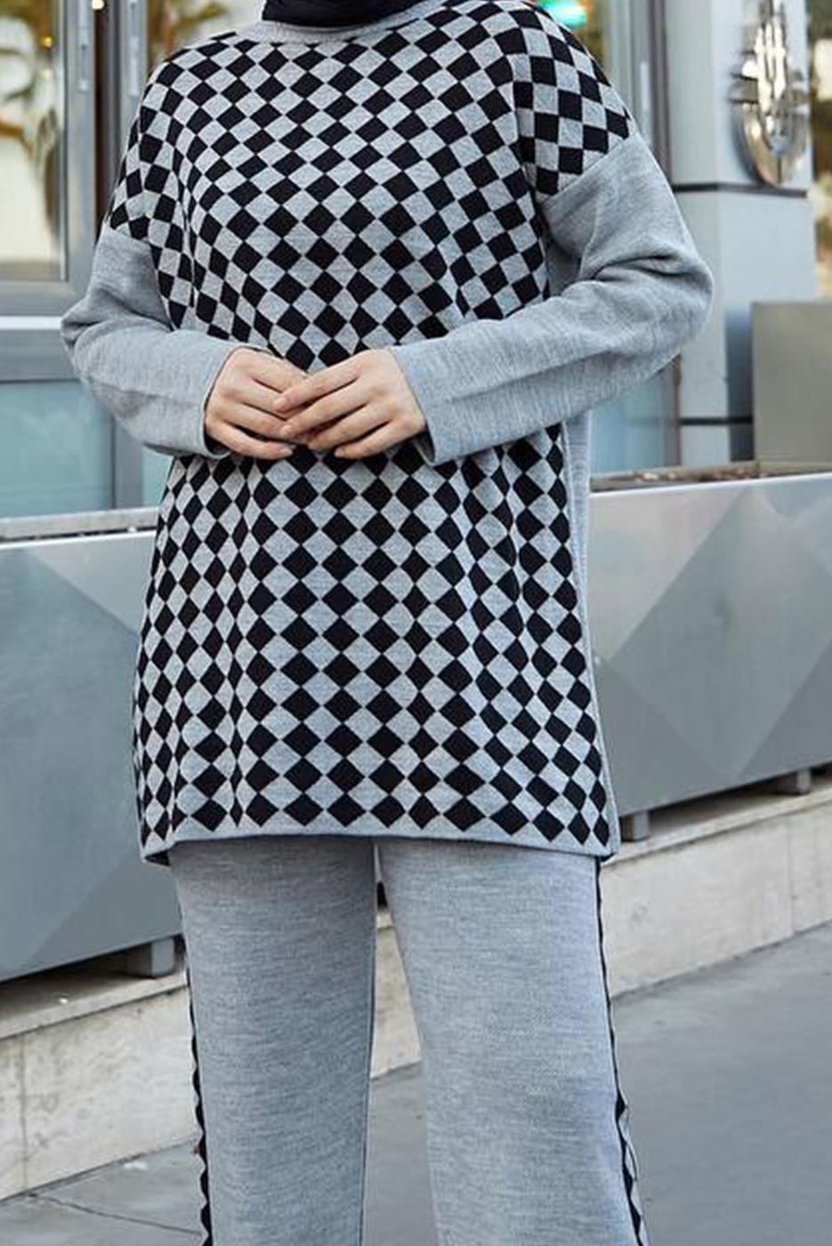 Vêtements hijab GRIS ENSEMBLE MAILLE 2 PIÈCES AVEC PANTALON À MOTIFS GÉOMÉTRIQUES 9204