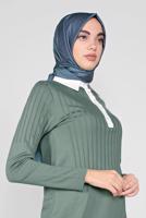 Tesettür giyim YEŞİL POLO YAKA KENDİNDEN DESENLİ TRİKO TUNIC 41016 