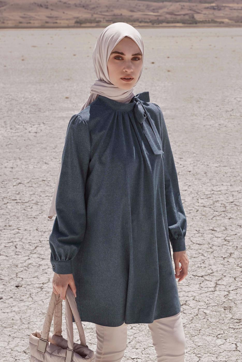 Tesettür giyim MAVİ ALVİNA BAĞLAMA DETAYLI PAMUKLU TUNİK  T 42259