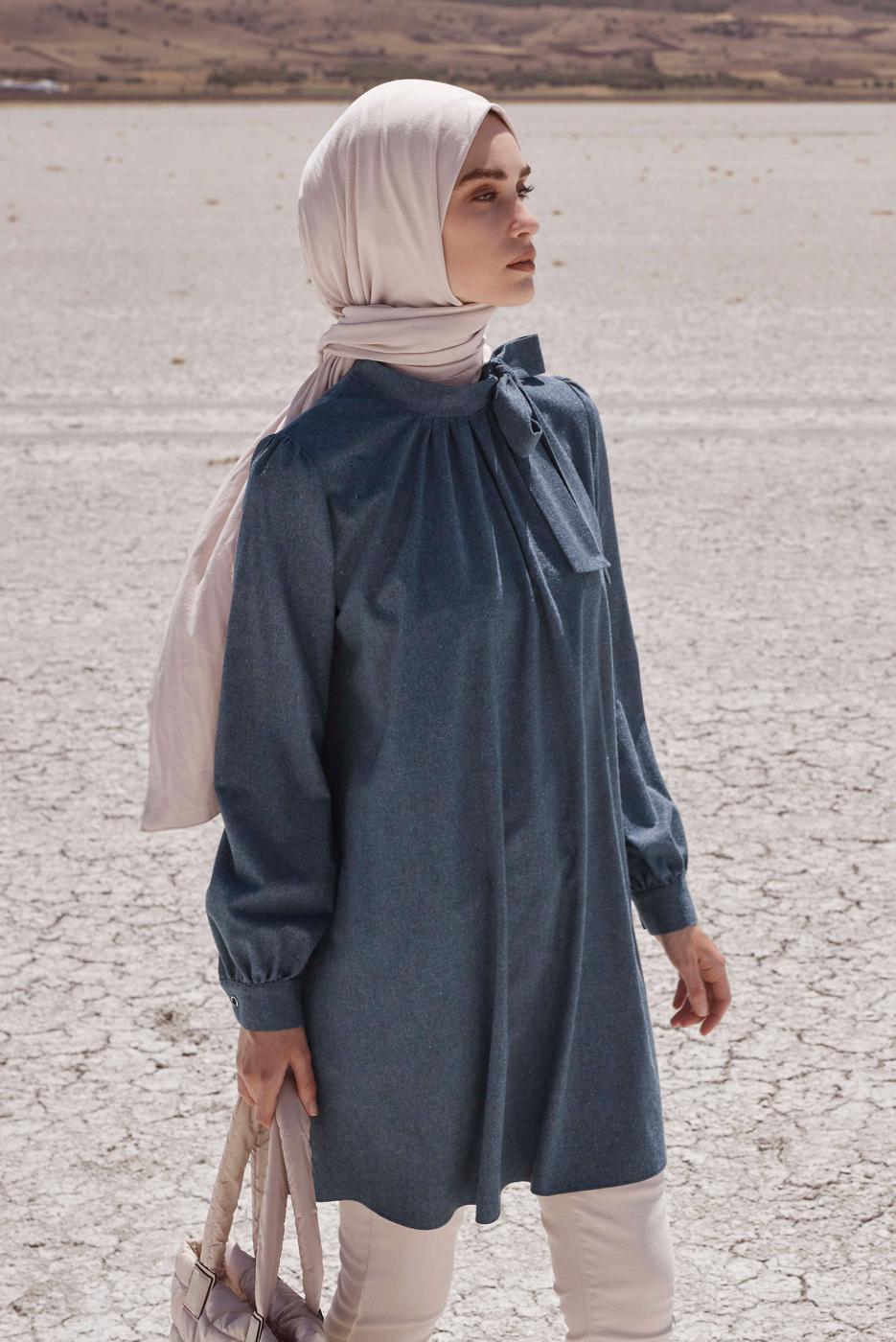 Tesettür giyim MAVİ ALVİNA BAĞLAMA DETAYLI PAMUKLU TUNİK  T 42259