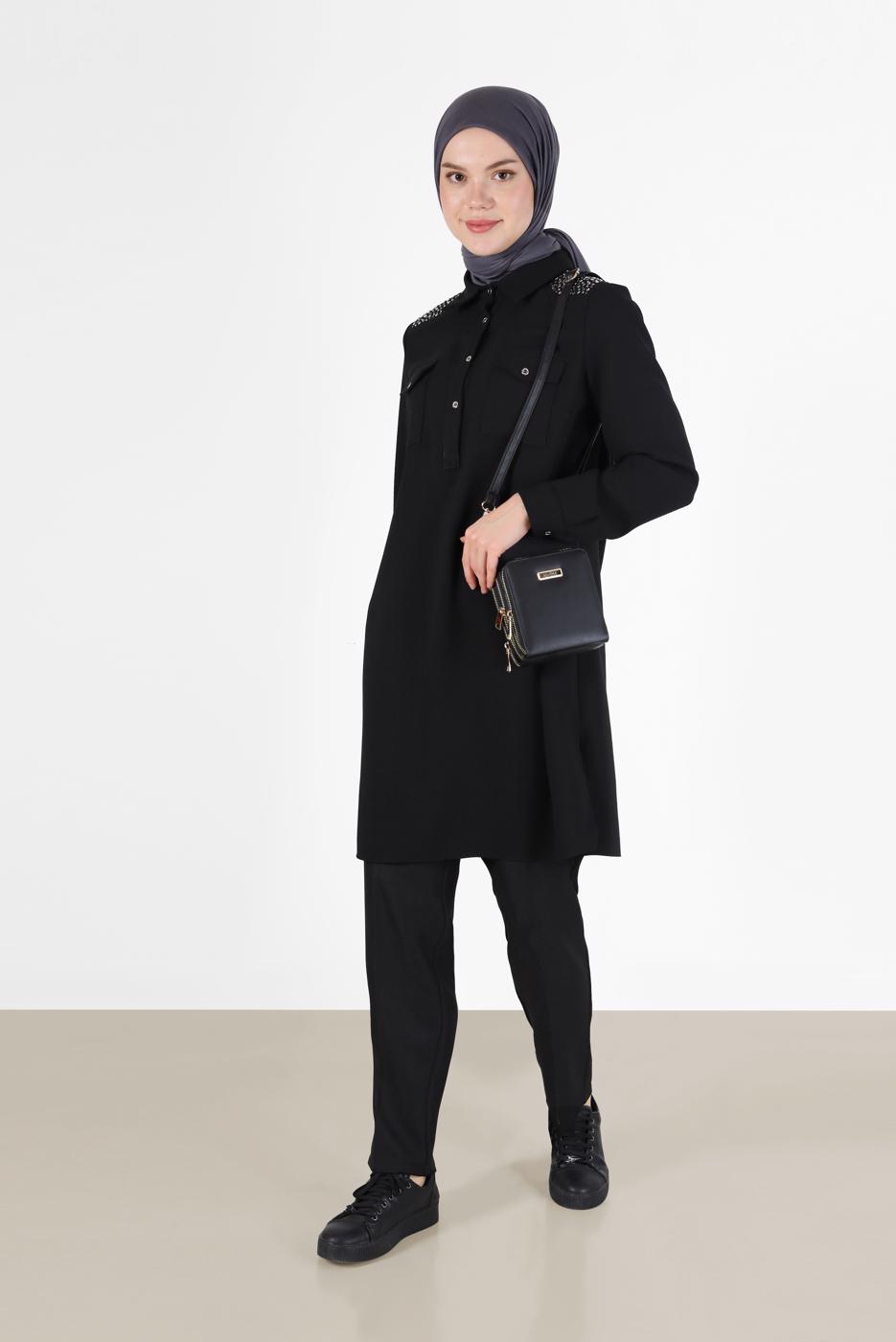 Tesettür giyim SİYAH ALVİNA OMUZLARI TAŞ DETAYLI TUNİK T 42429