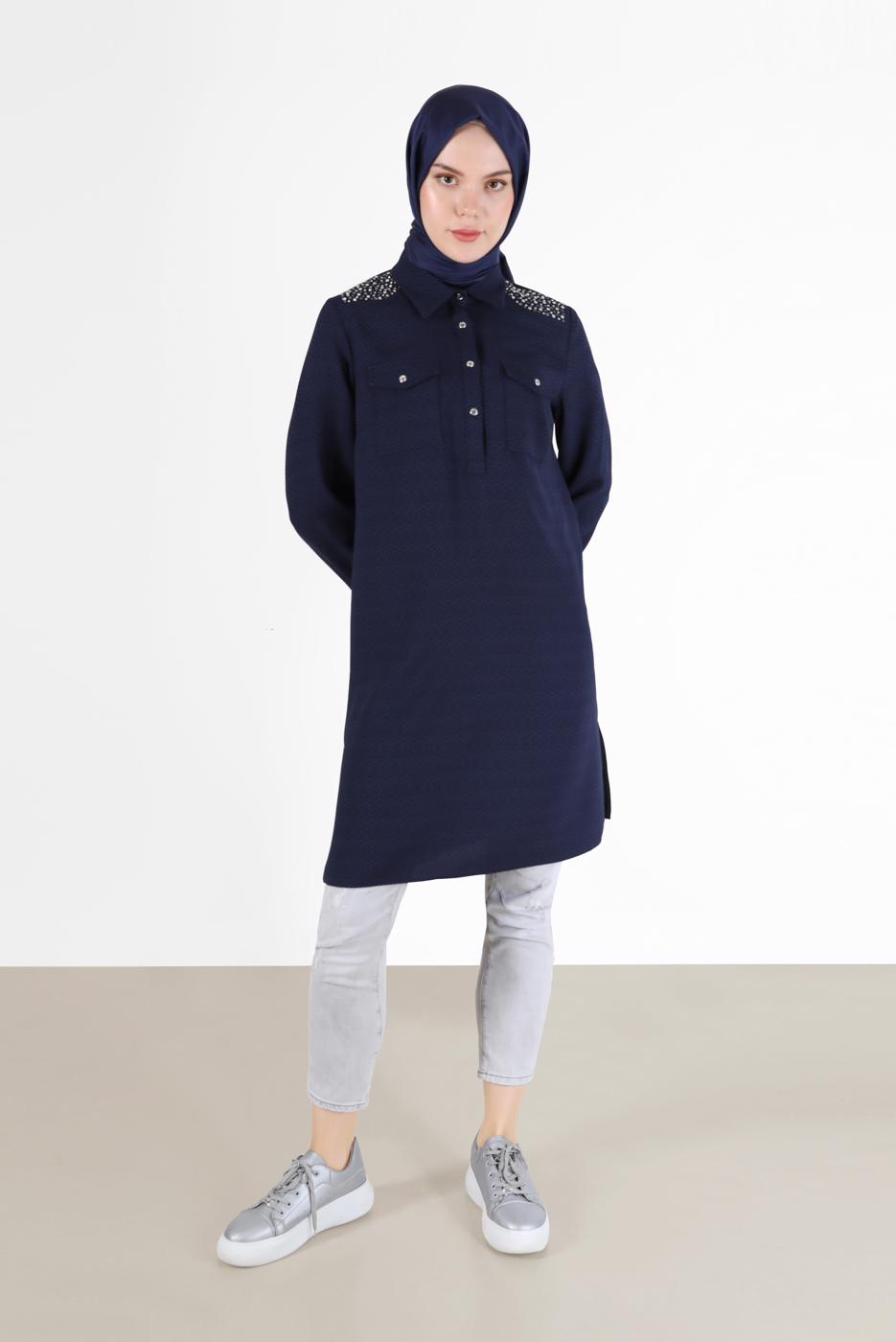 Tesettür giyim LACİVERT ALVİNA OMUZLARI TAŞ DETAYLI TUNİK T 42429