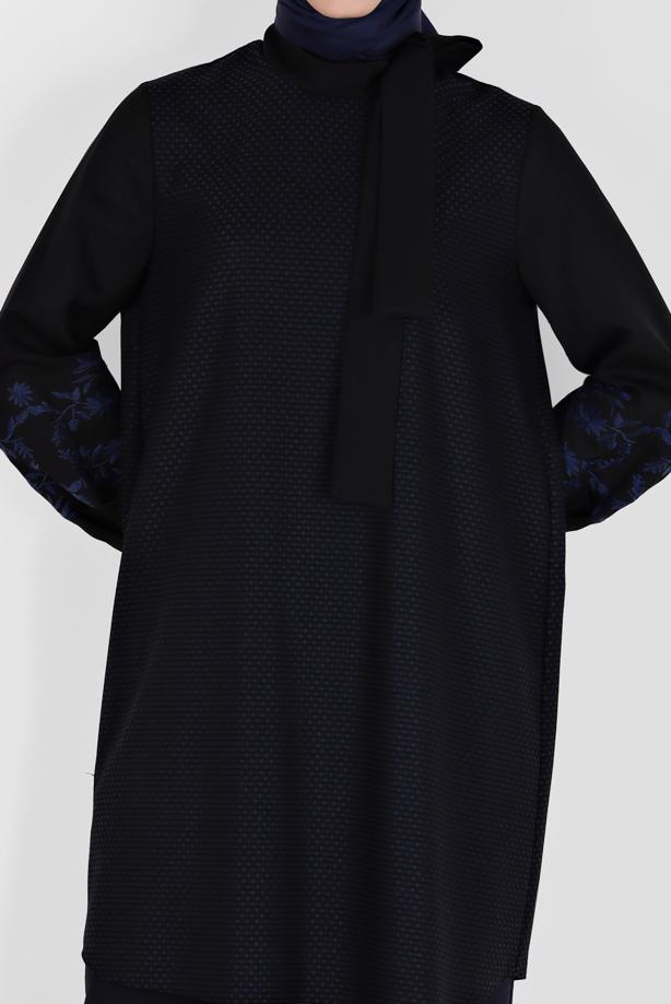 Hijab clothing NAVY BLUE ALVINA TUNIC WITH TIED COLLAR T 42443 - TRENDTESETTÜR