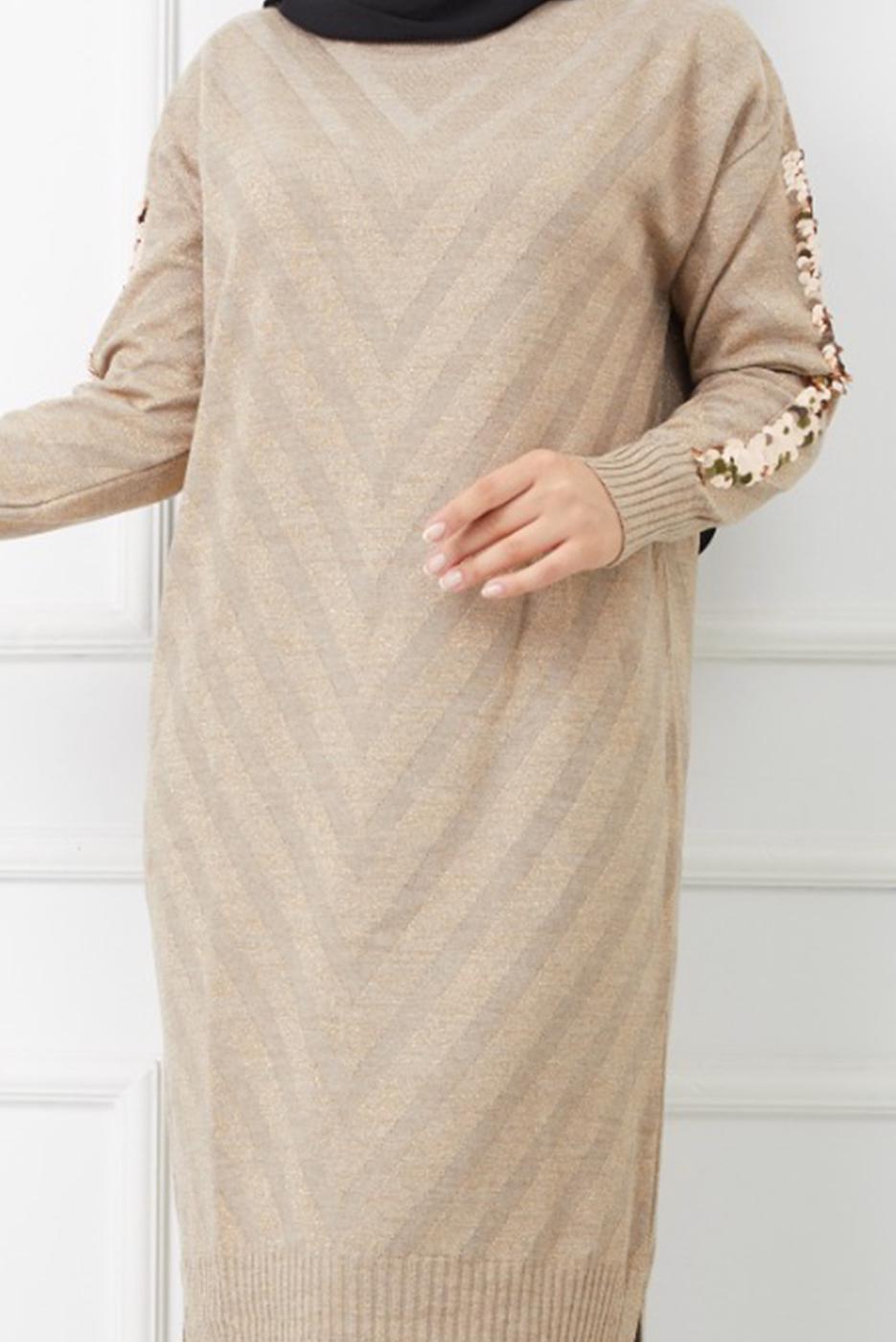 Tesettür giyim BEJ KOLLARI PUL DETAYLI UZUN TRİKO TUNİK 7529 