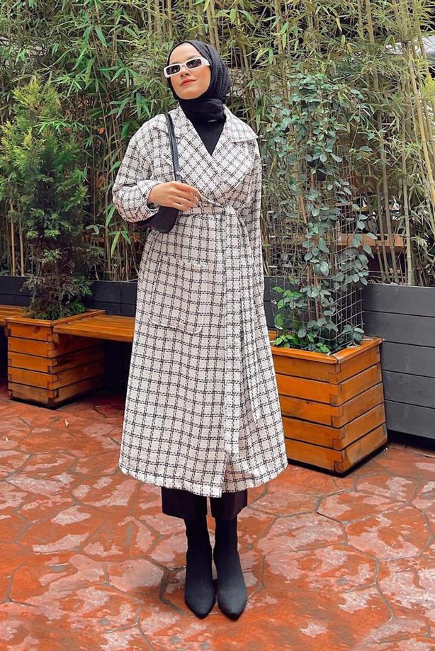 Vêtements hijab MULTICOLORE TRENCH-COAT EN TWEED À CARREAUX AVEC POCHES 1011 - TRENDTESETTÜR