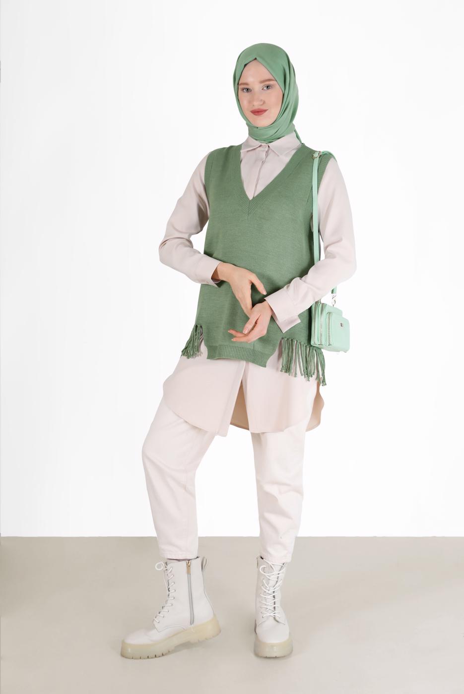 Tesettür giyim YEŞİL PÜSKÜL DETAYLI TRİKO SÜVETER 14541 